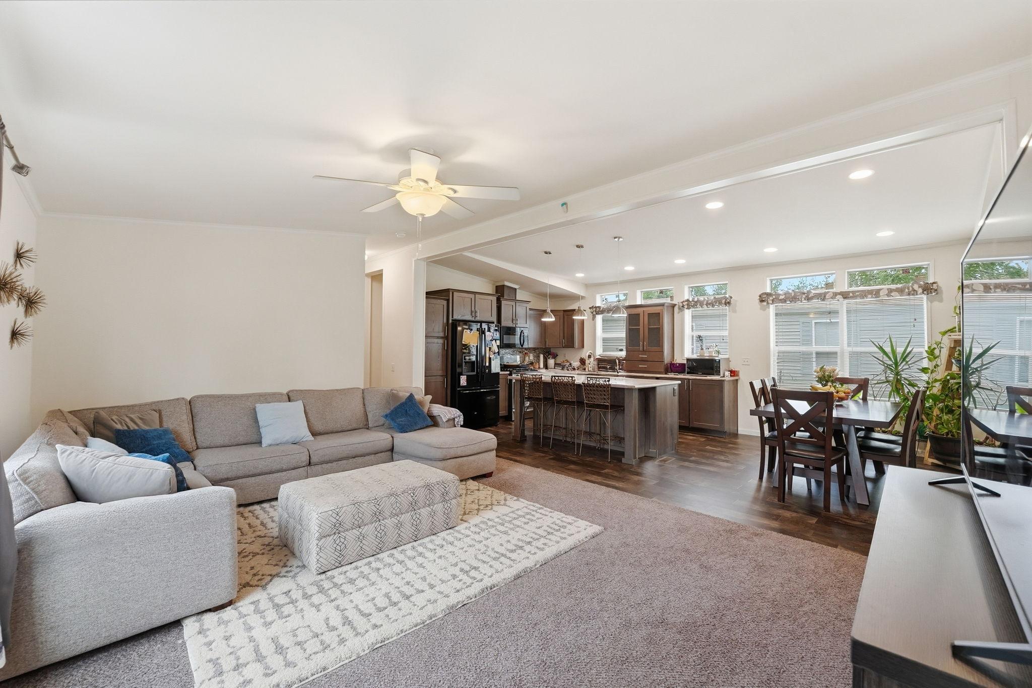 10488 Pierce Street Ne Property Photo 13