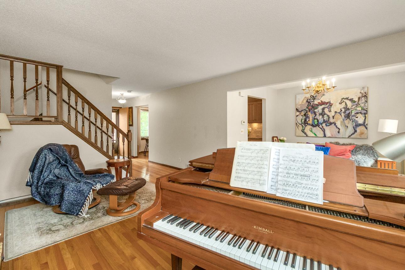 1217 Brighton Square Property Photo 7