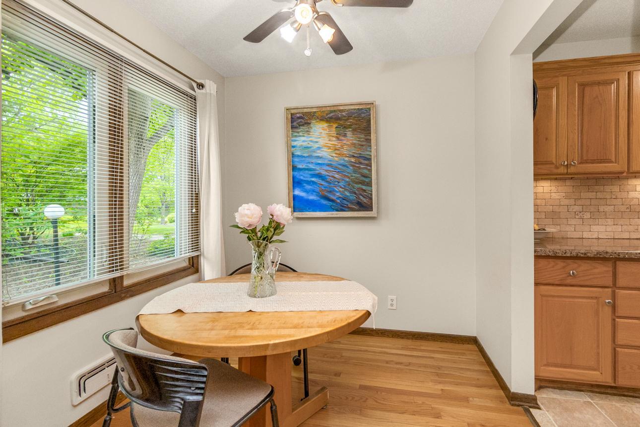 1217 Brighton Square Property Photo 9