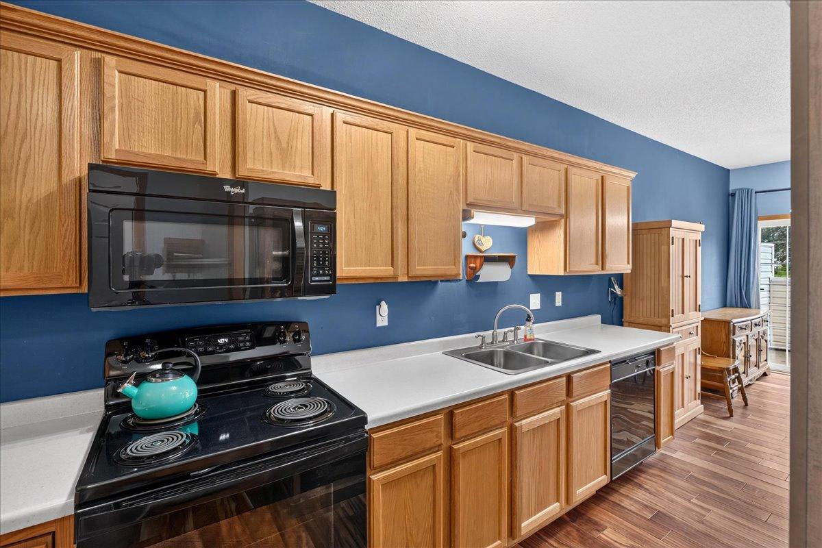 21195 N Clydesdale Curve Property Photo 10