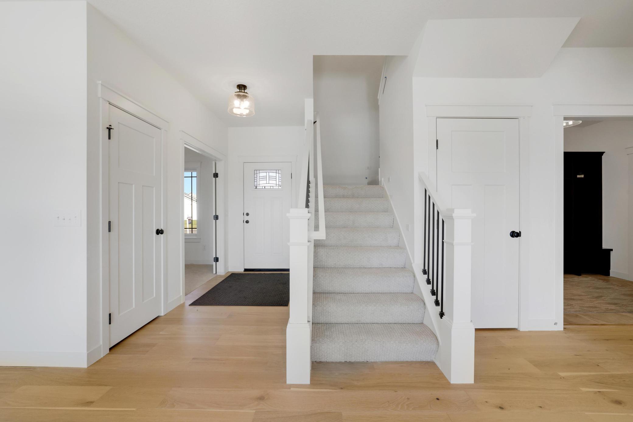 470 Sea Wing Boulevard Property Photo 6