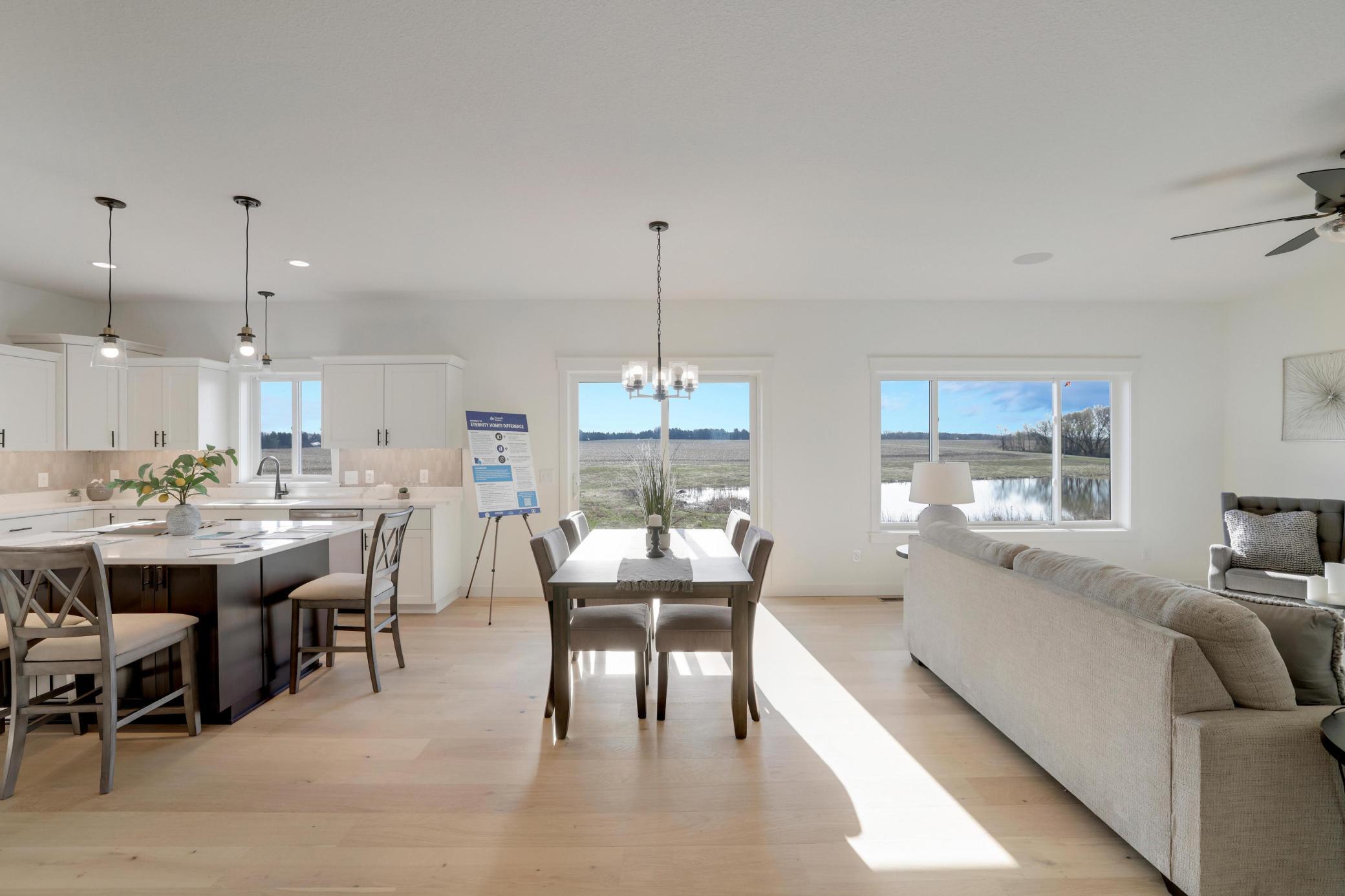 470 Sea Wing Boulevard Property Photo 8