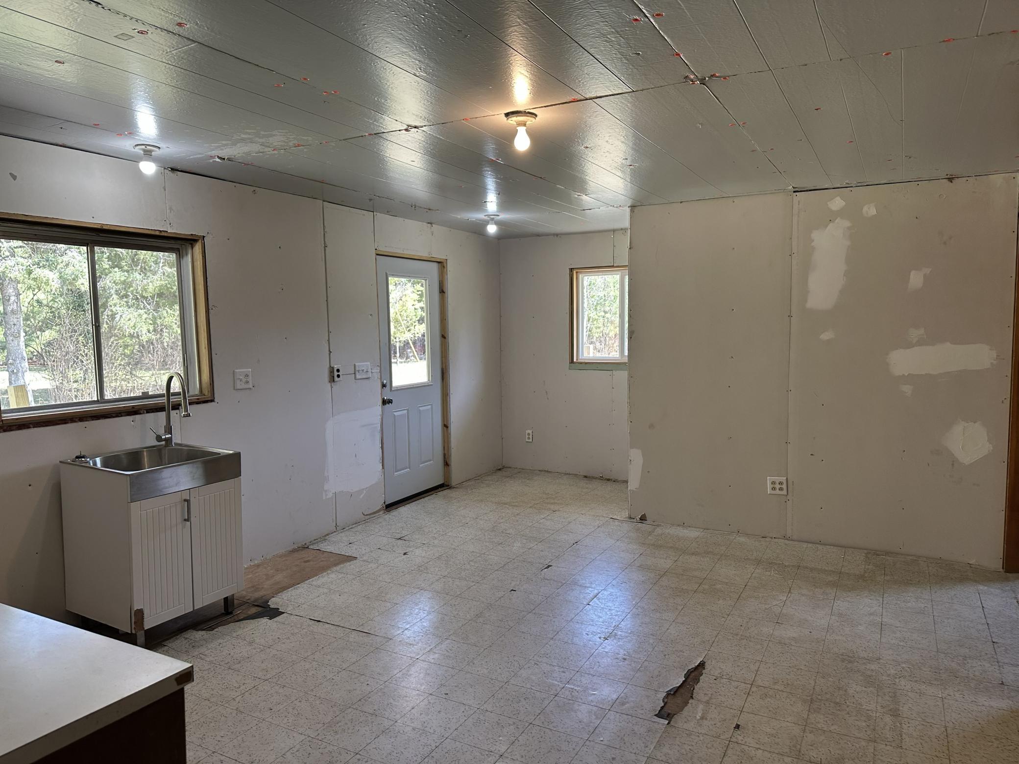 5535 Wahlsten Road Property Photo 12