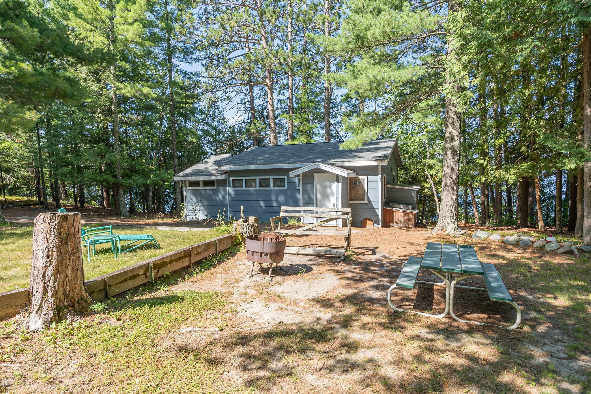 4565 Spinner Trail Ne Property Photo 1