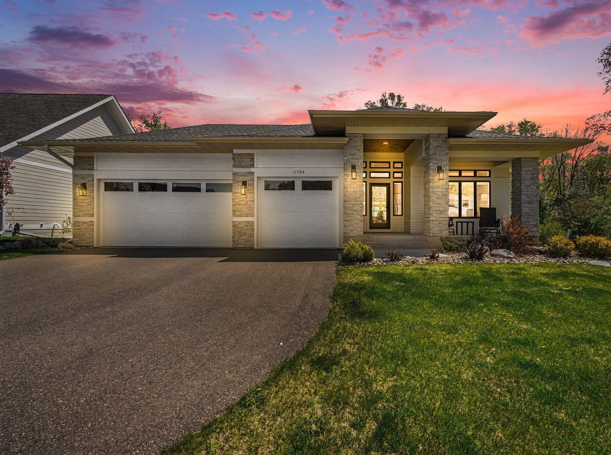 11784 Azure Lane Property Photo 1
