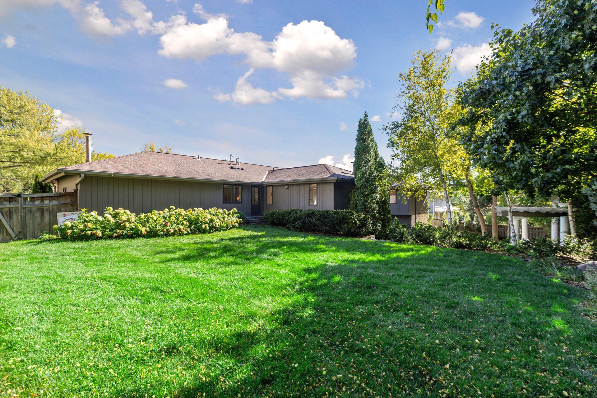 5708 Camelback Drive Property Photo 3
