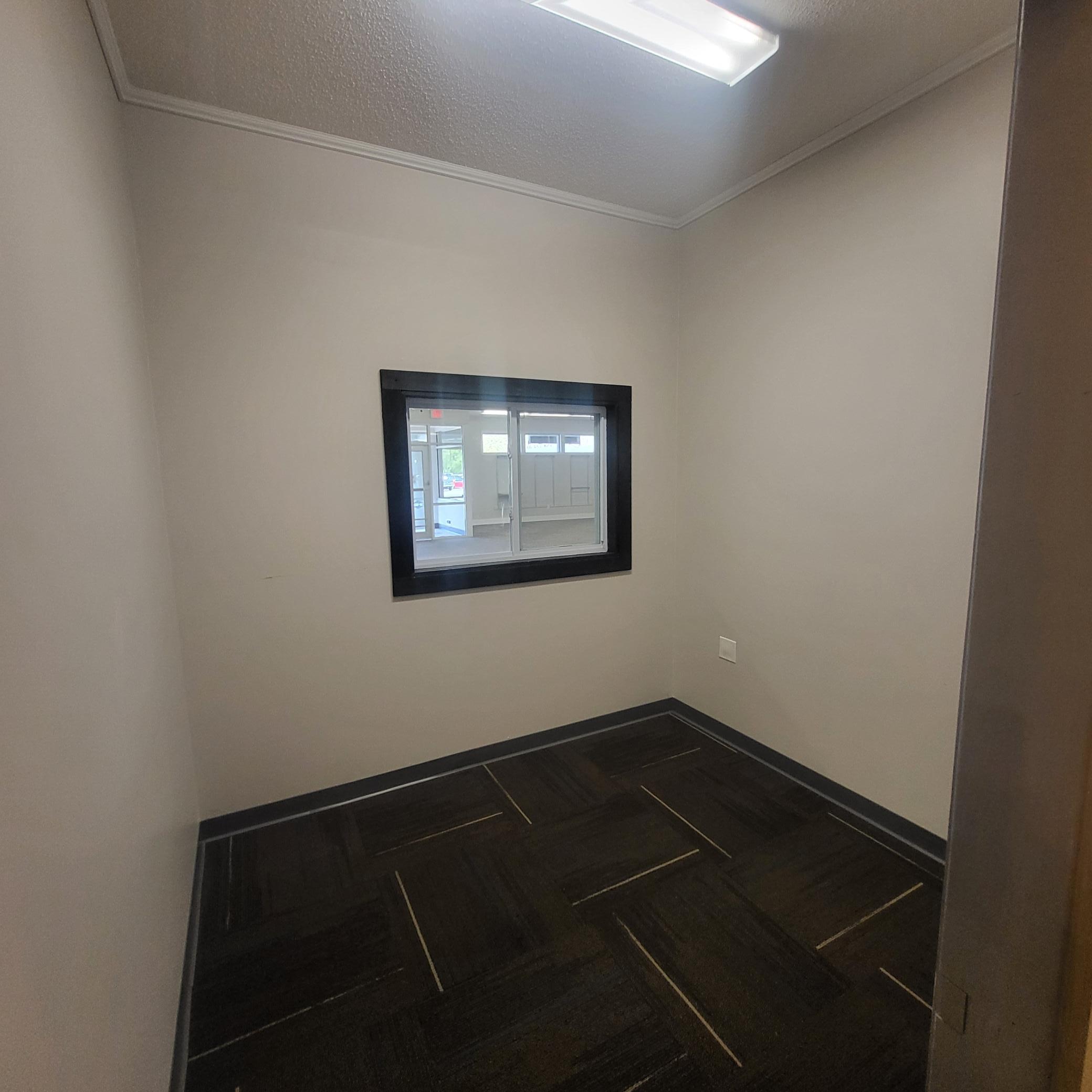 602 S Rum River Drive Property Photo 11