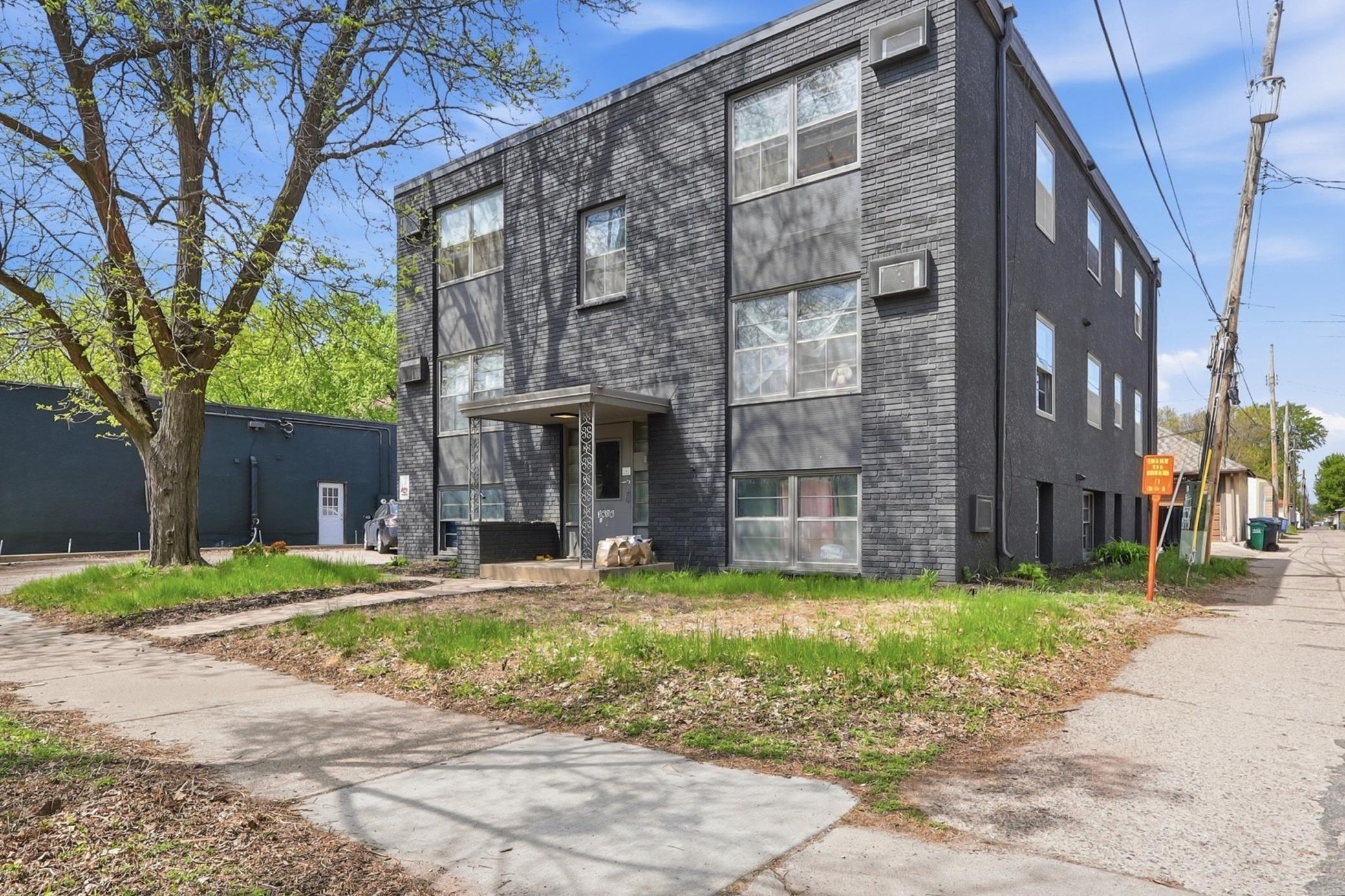 3606 E 34th Street Property Photo 1