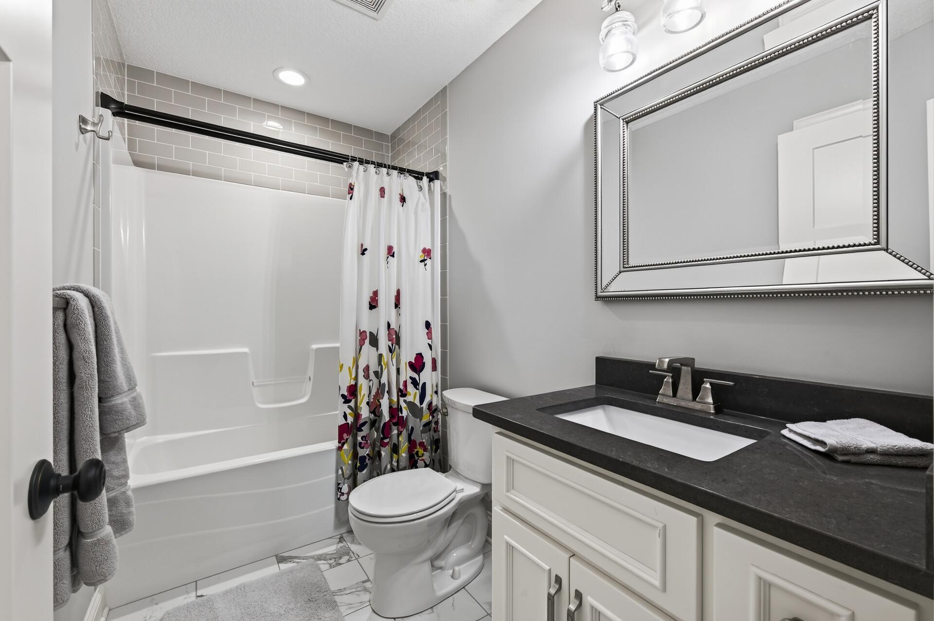 400 E Horseshoe Drive Property Photo 18