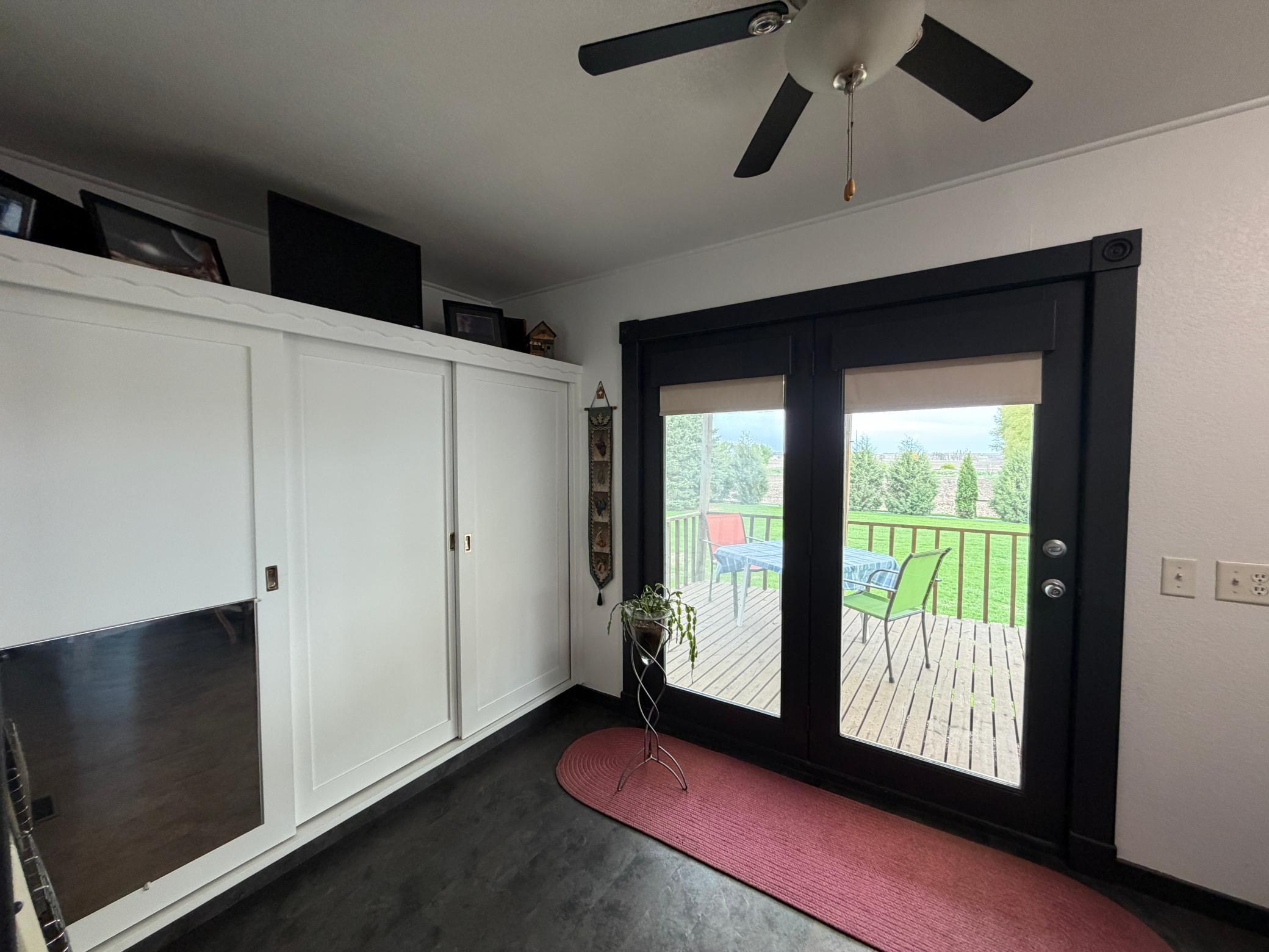 312 W Luverne Street Property Photo 4