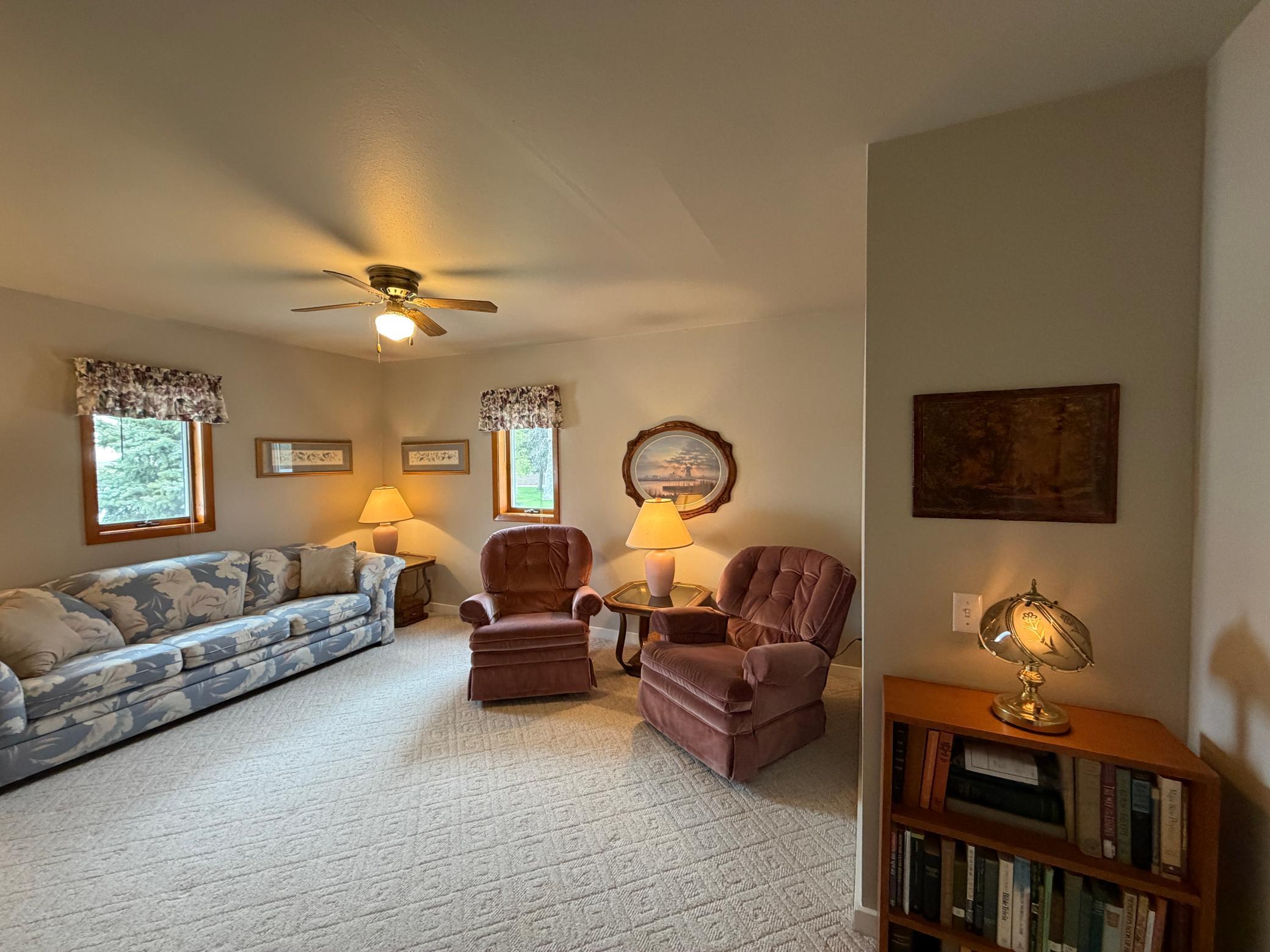312 W Luverne Street Property Photo 49