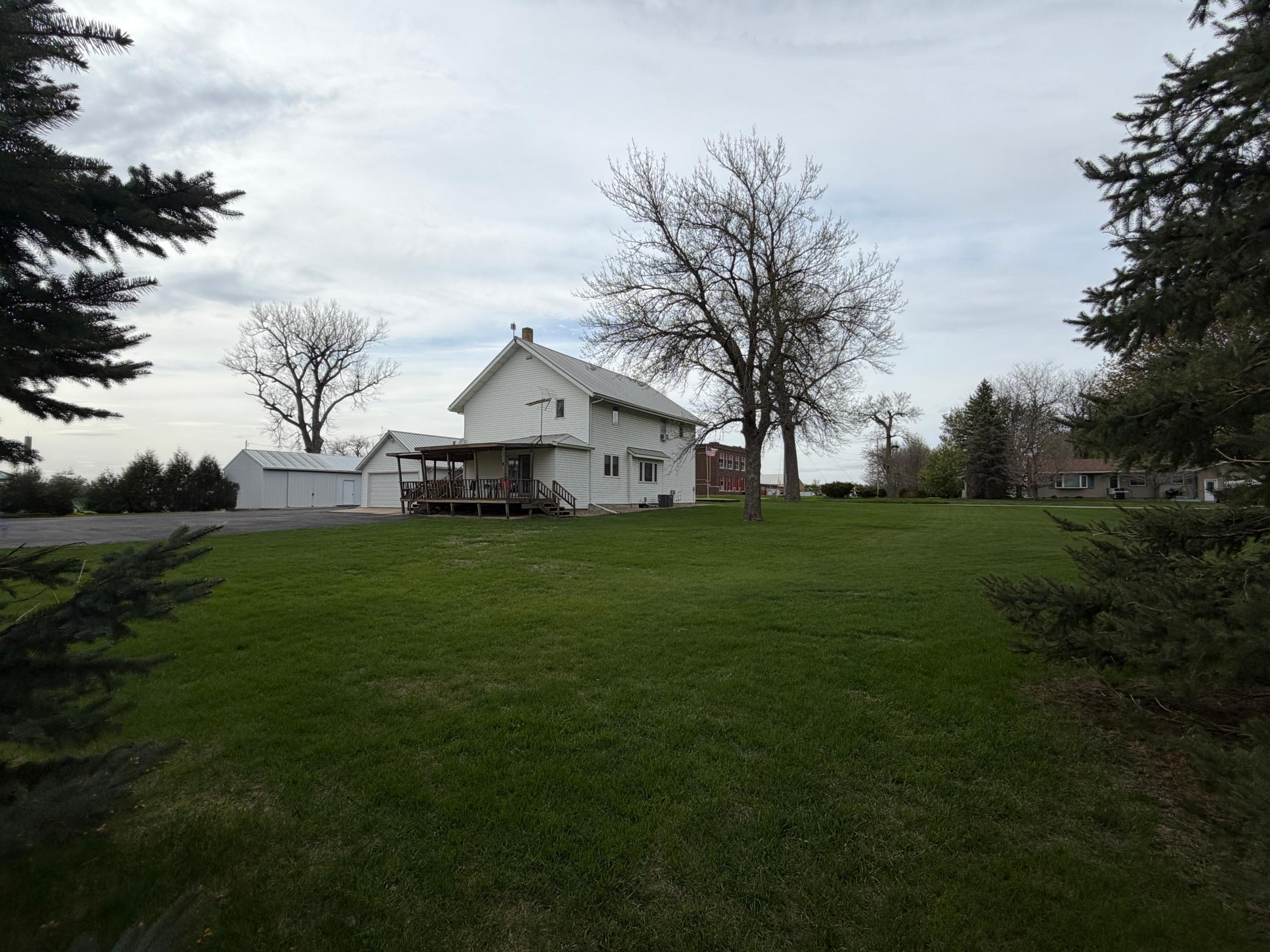 312 W Luverne Street Property Photo 56