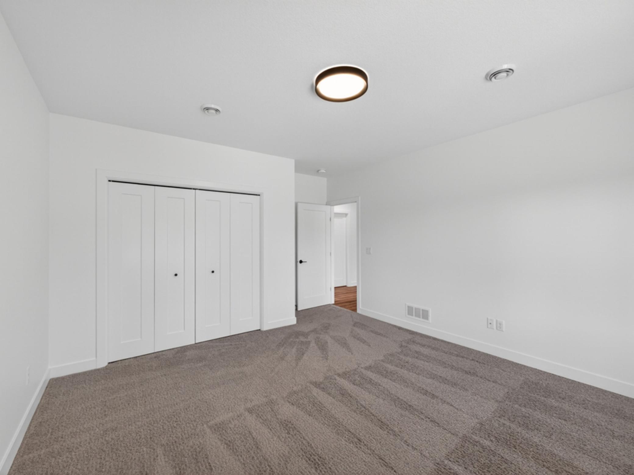 3105 Century Ridge Road Ne Property Photo 33