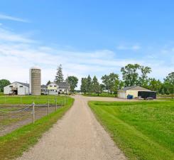 5095 Harff Road Property Photo 13