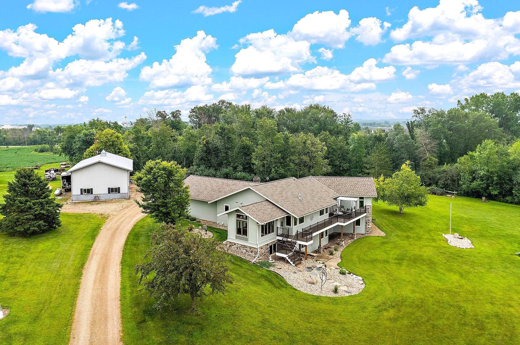 2312 Becker Trail Property Photo 4