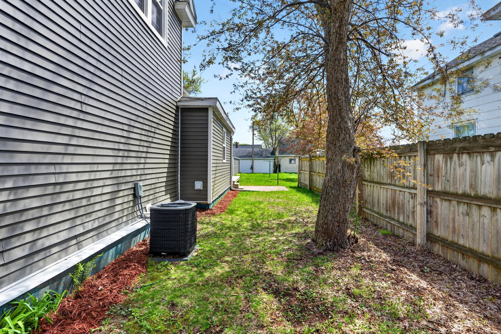 816 N Summit Street Property Photo 32