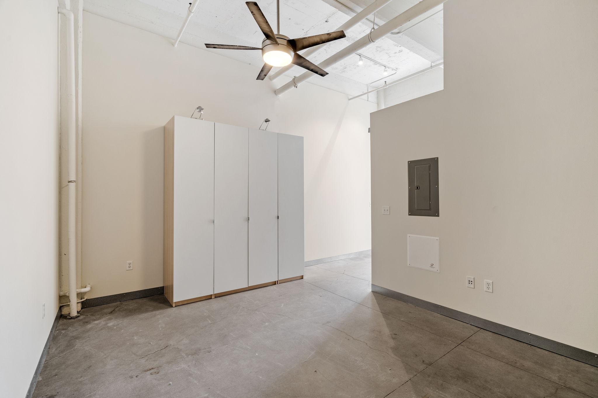 700 Washington Ave N 613 Property Photo 14