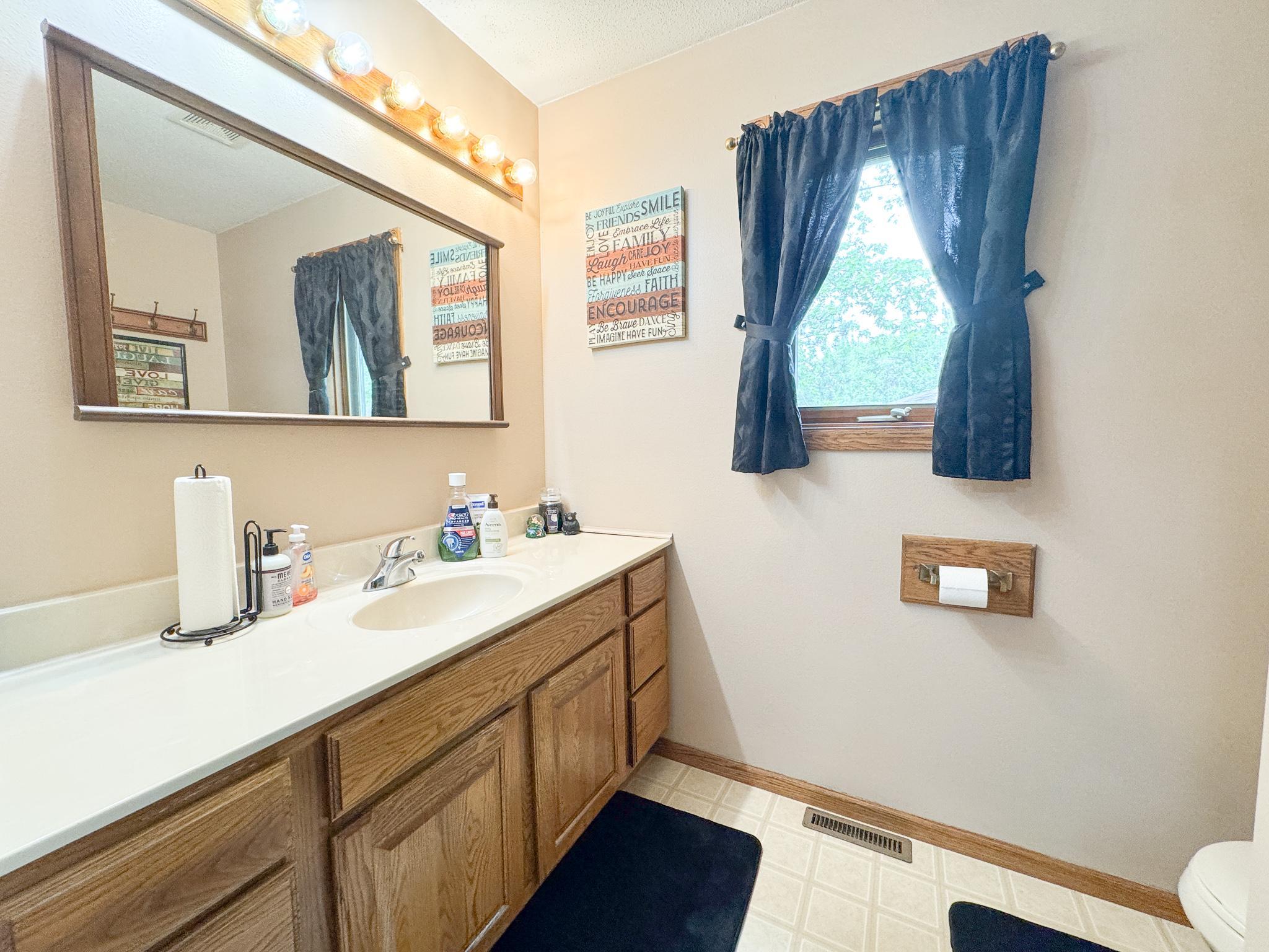 26760 Riverside Drive Property Photo 19