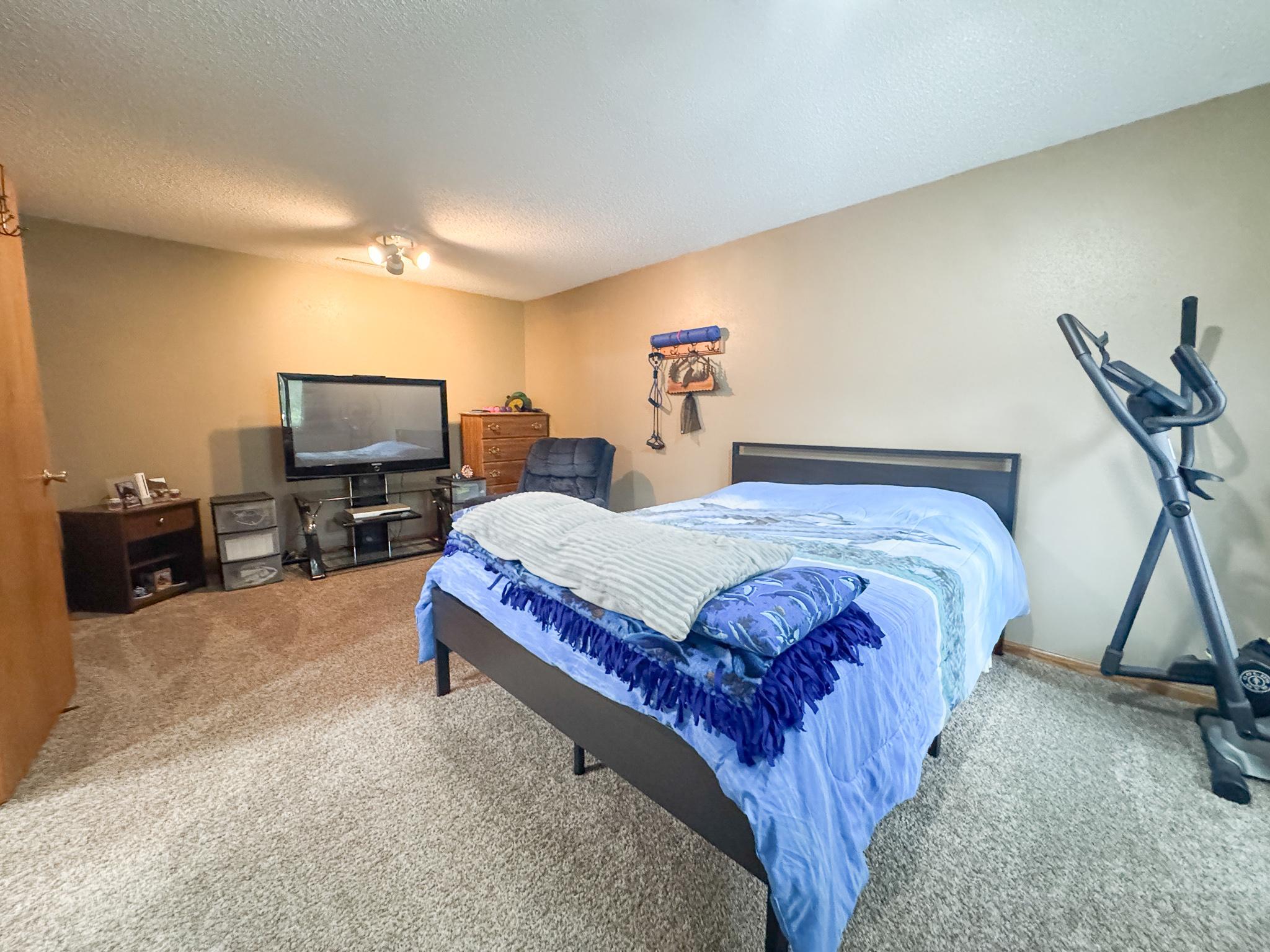 26760 Riverside Drive Property Photo 29