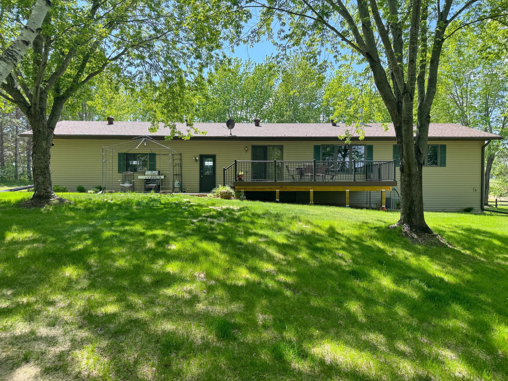 26760 Riverside Drive Property Photo 37