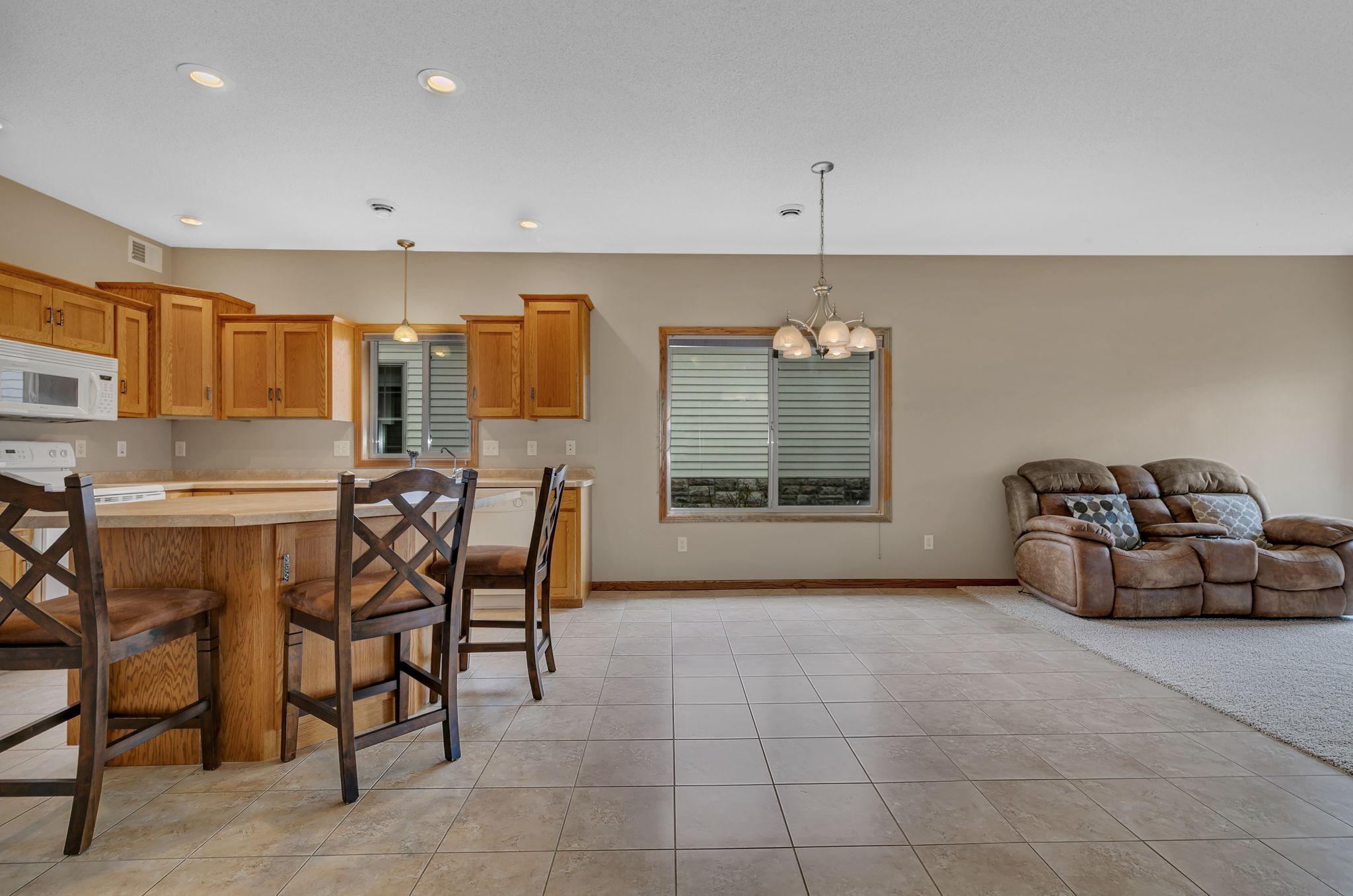 502 Graceview Loop Property Photo 8