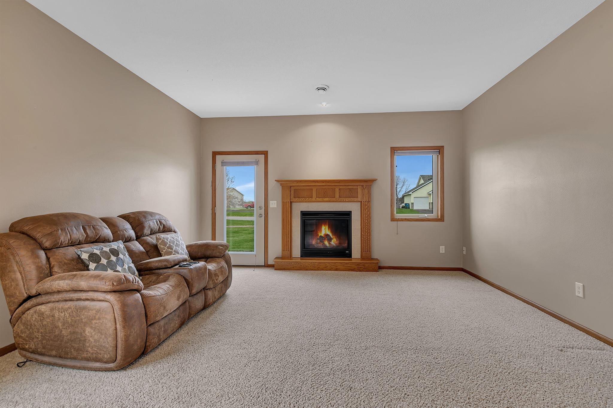 502 Graceview Loop Property Photo 9