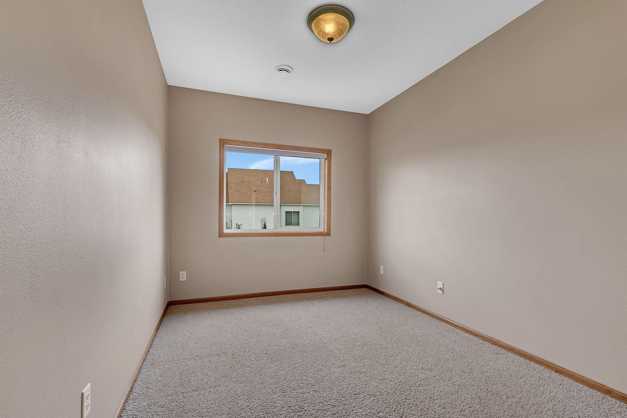 502 Graceview Loop Property Photo 15
