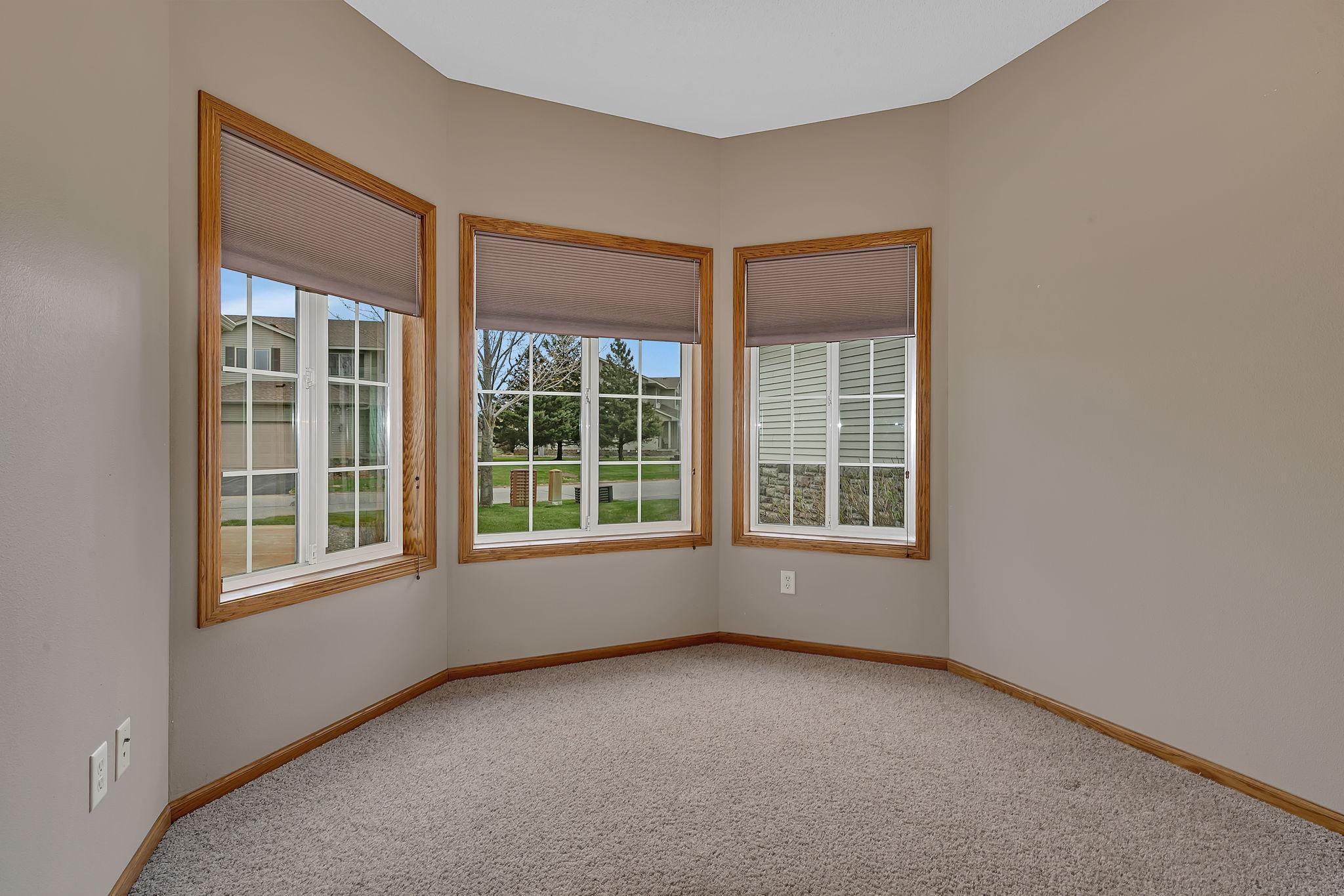 502 Graceview Loop Property Photo 18