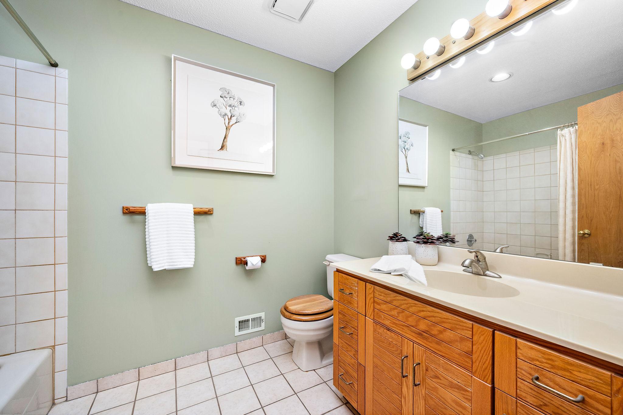6015 Stoneybrook Drive Property Photo 37