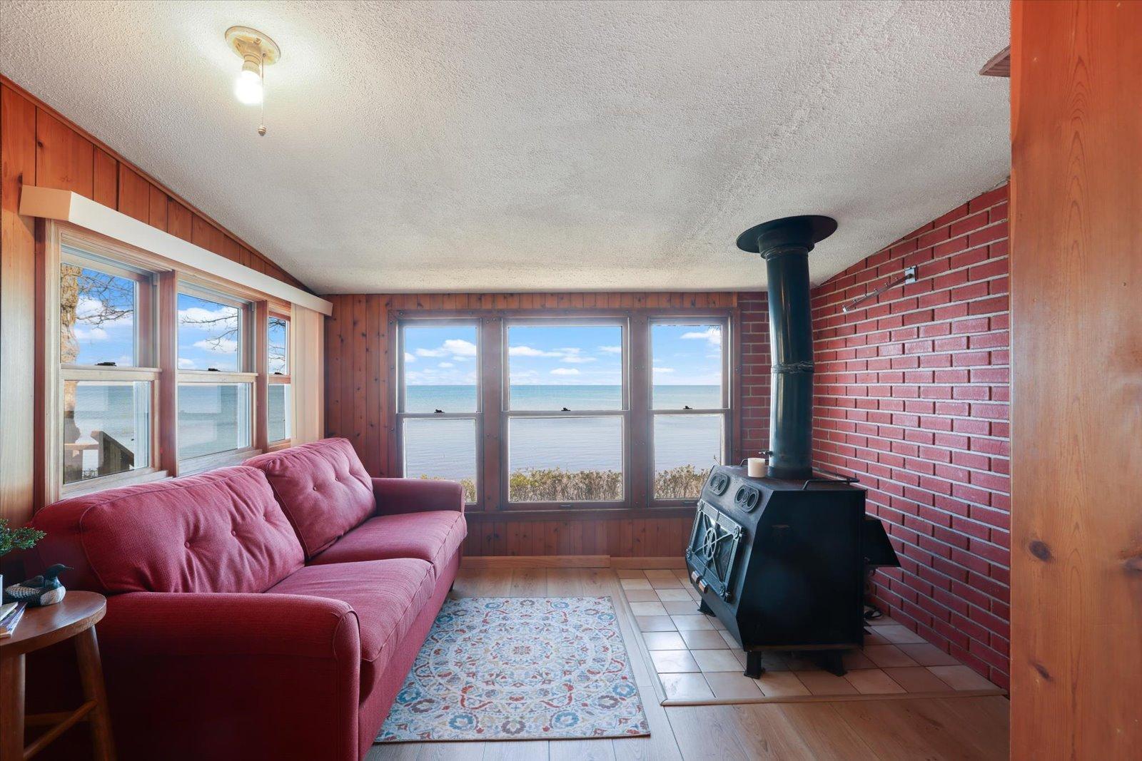 21504 Pike Avenue Property Photo 8