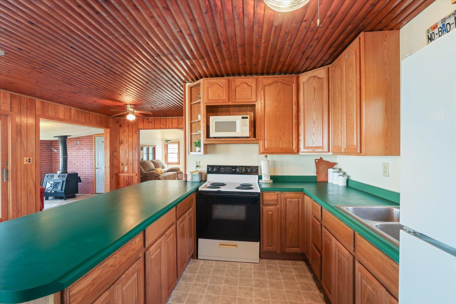 21504 Pike Avenue Property Photo 41