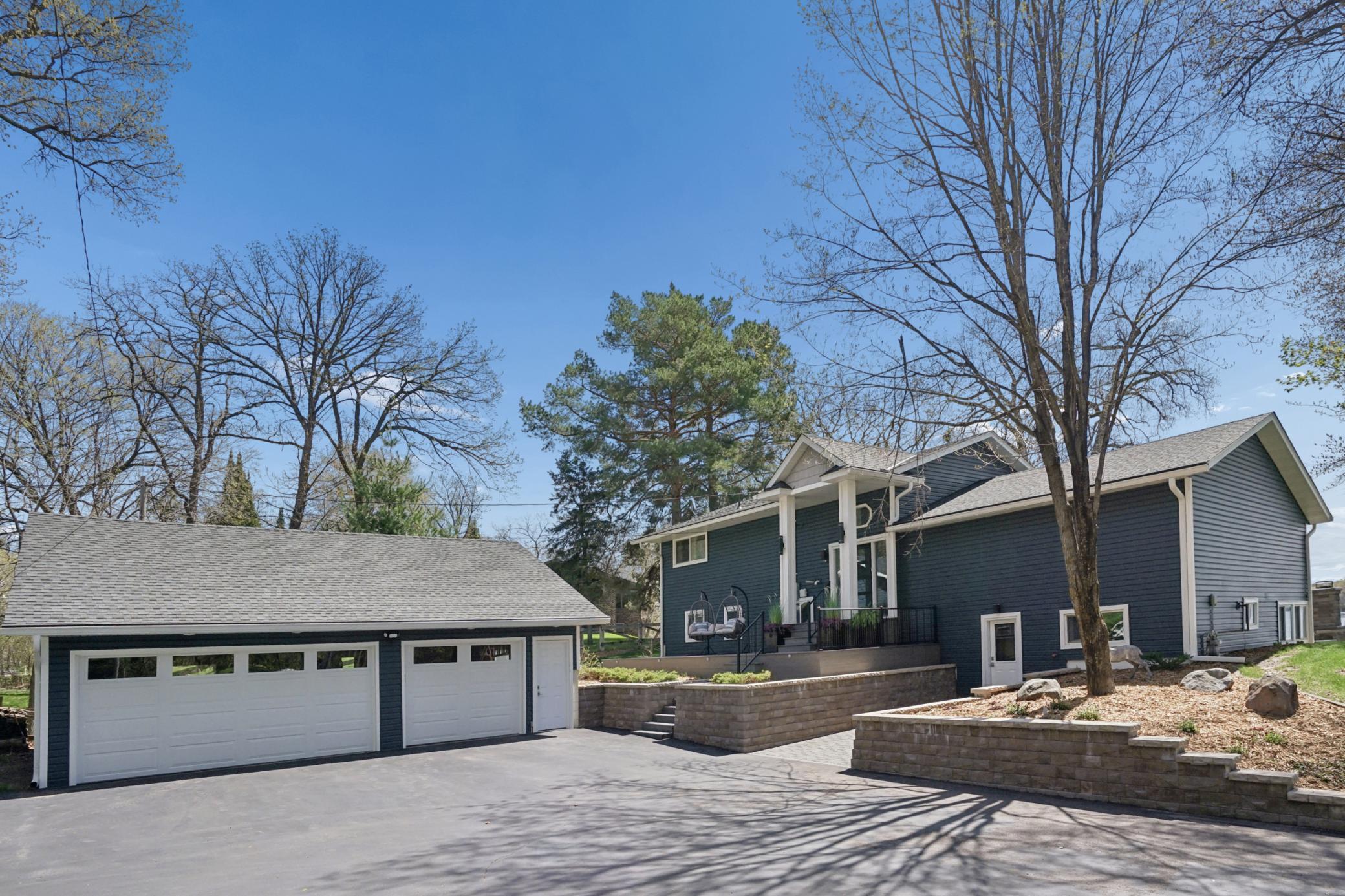 10941 42nd Street Se Property Photo 1