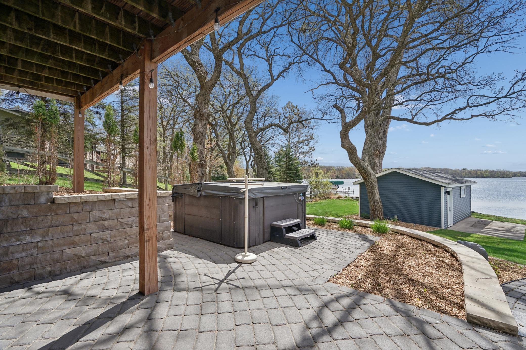 10941 42nd Street Se Property Photo 6