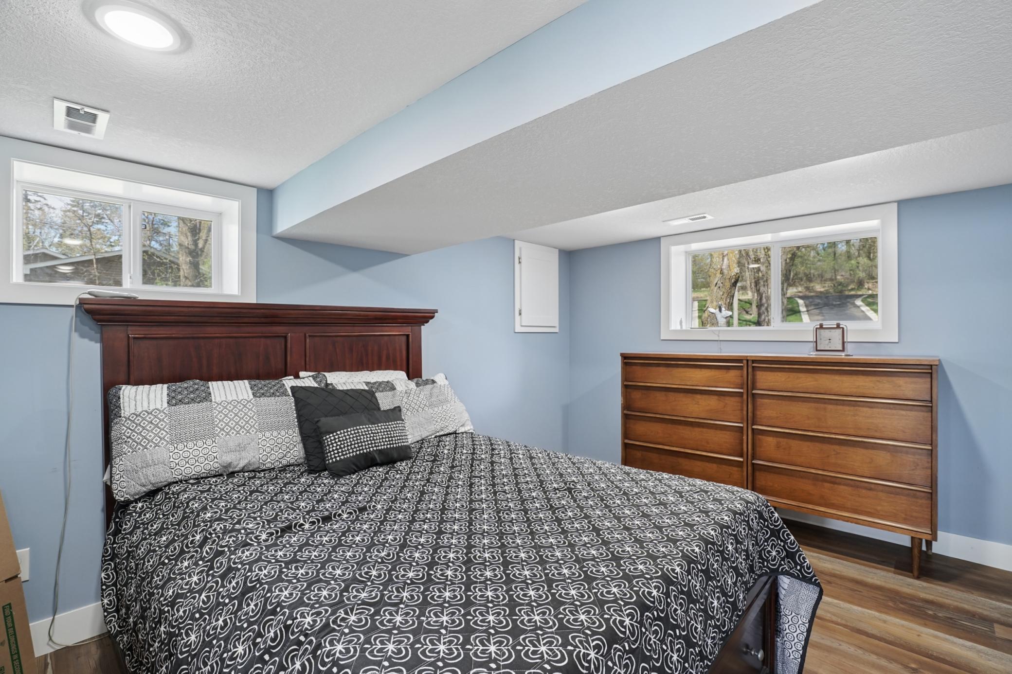 10941 42nd Street Se Property Photo 49