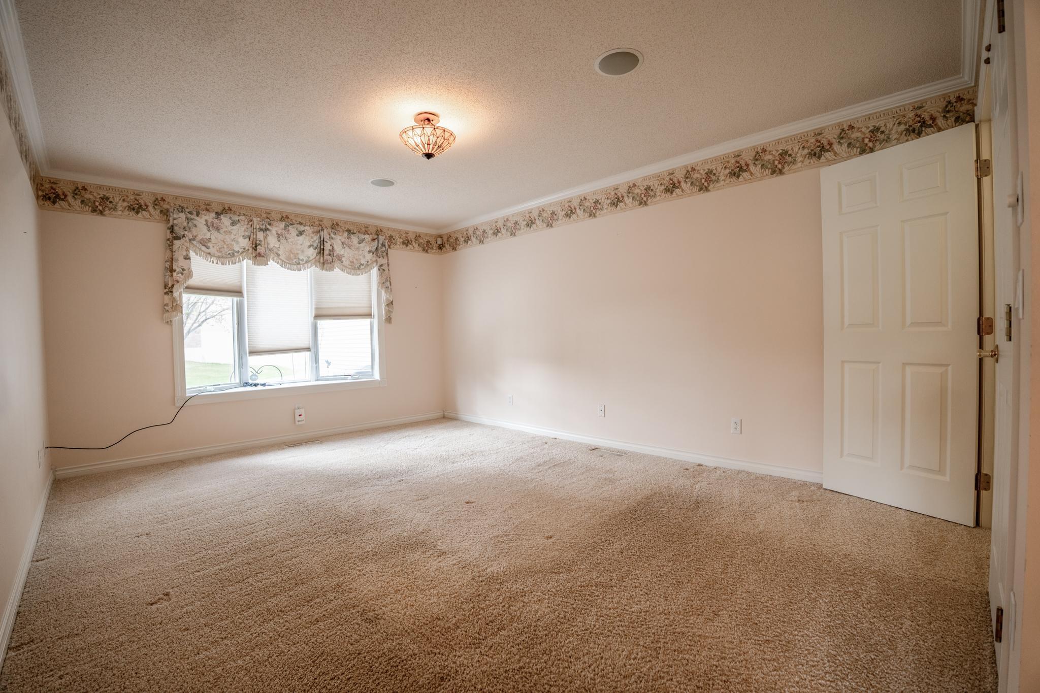 211 Valley View Drive Se Property Photo 14