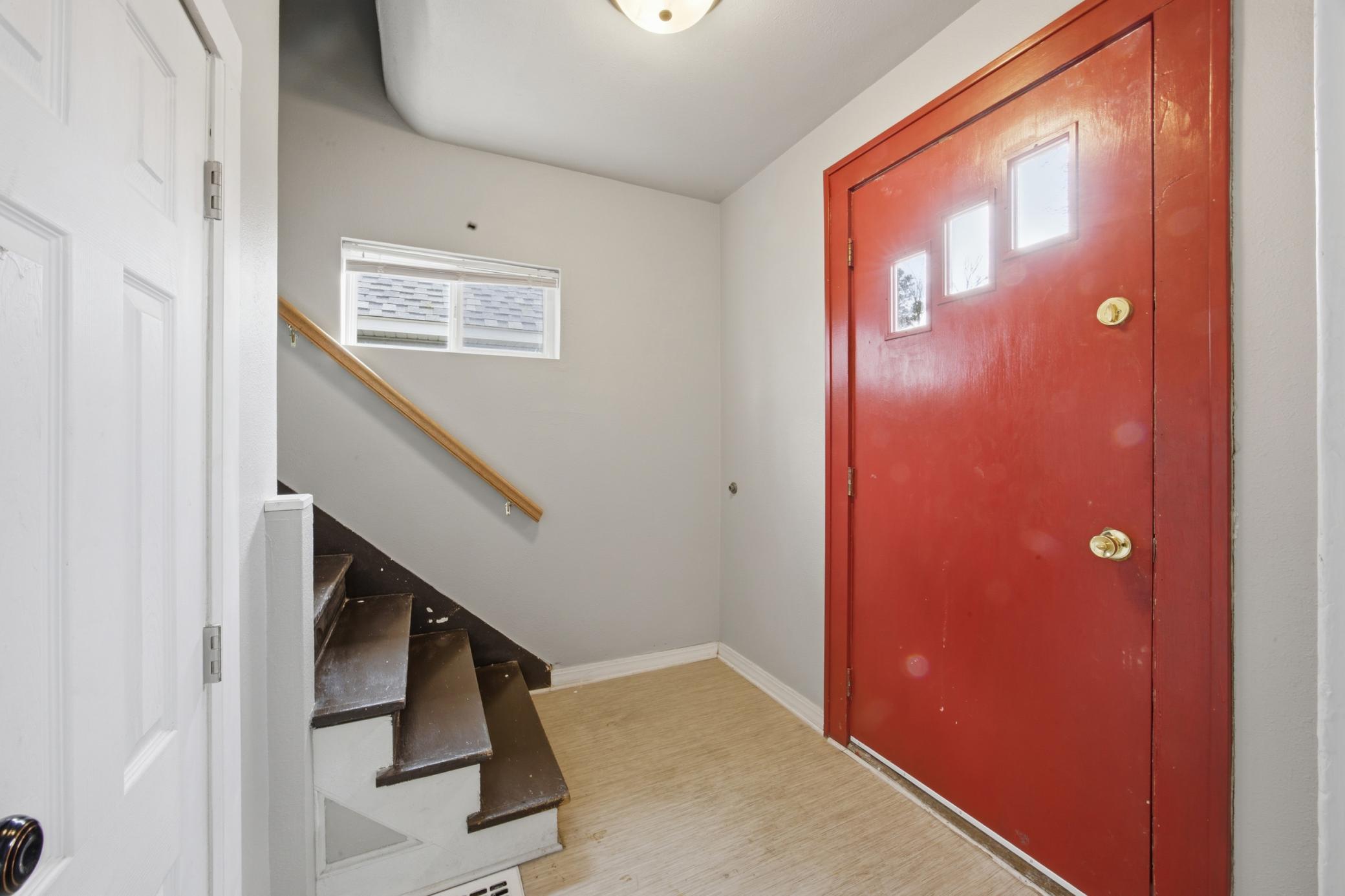 1002 4th Avenue S Property Photo 4