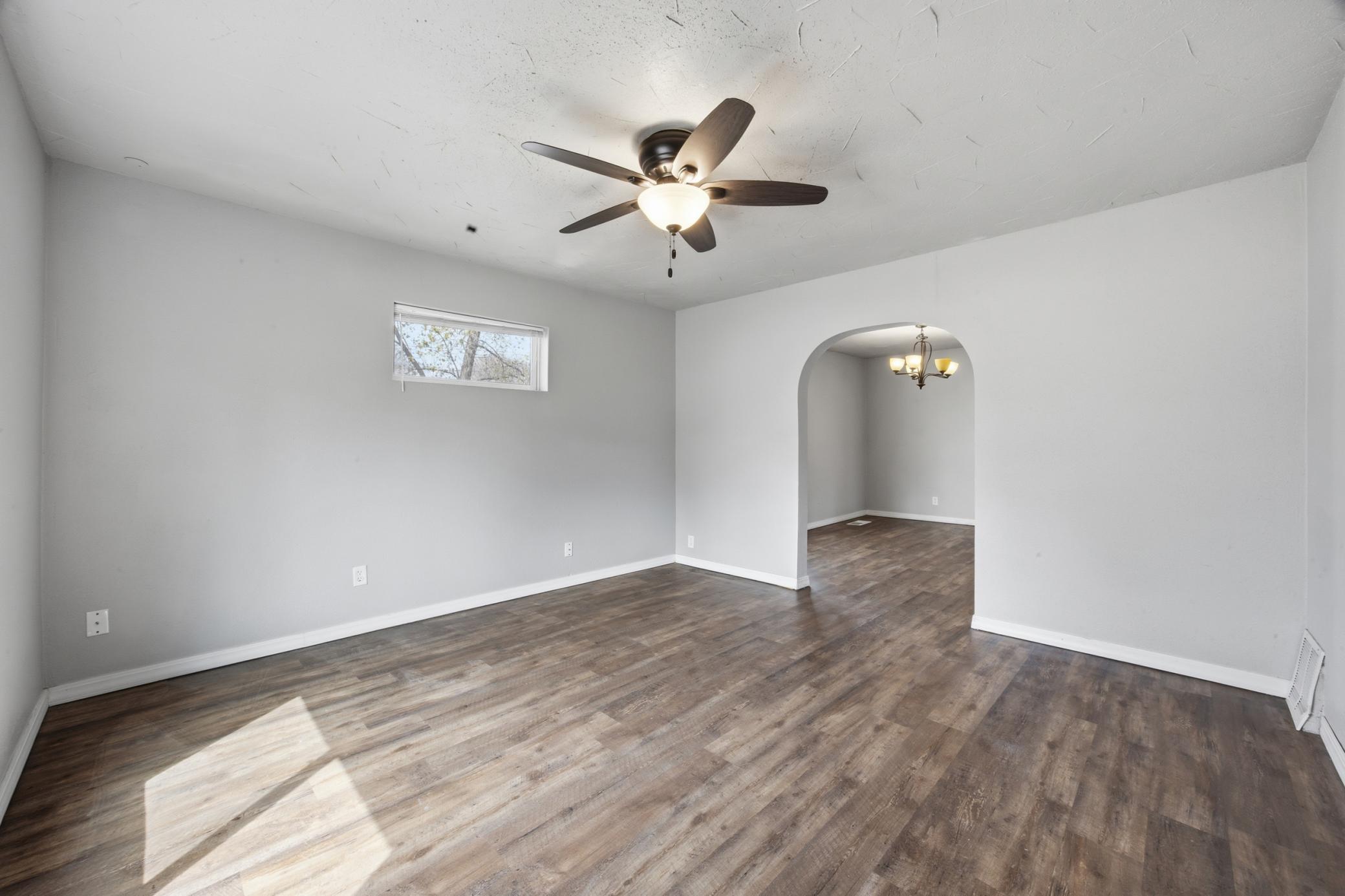 1002 4th Avenue S Property Photo 5