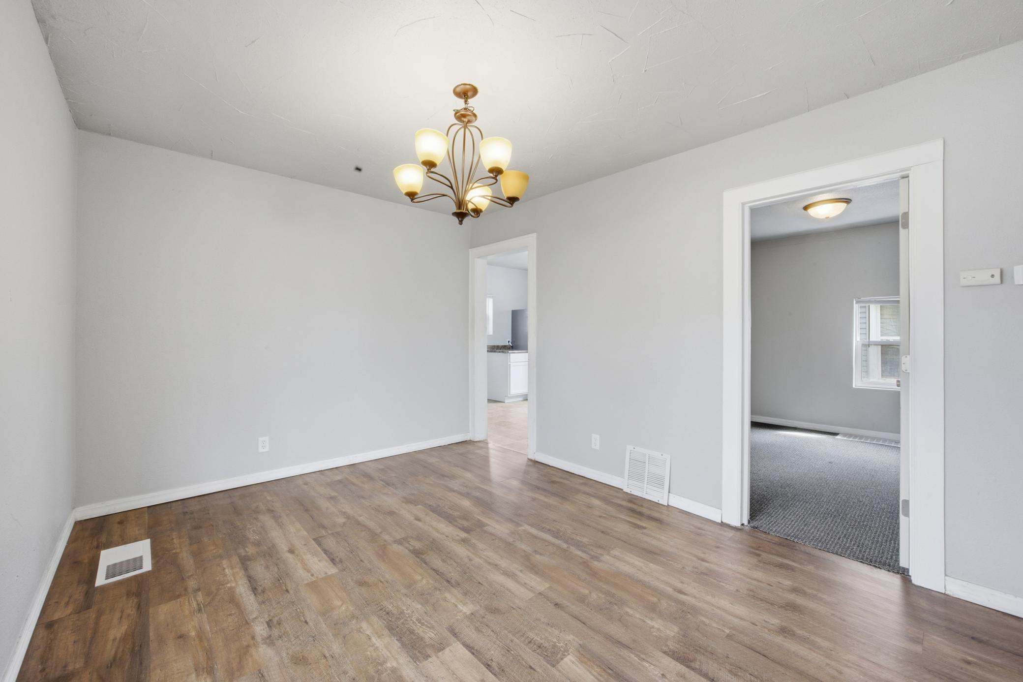 1002 4th Avenue S Property Photo 9
