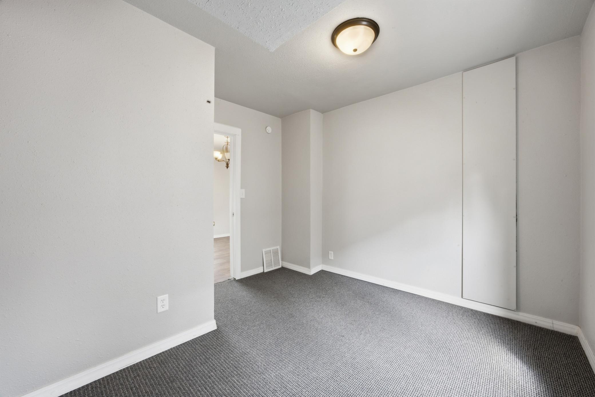 1002 4th Avenue S Property Photo 16