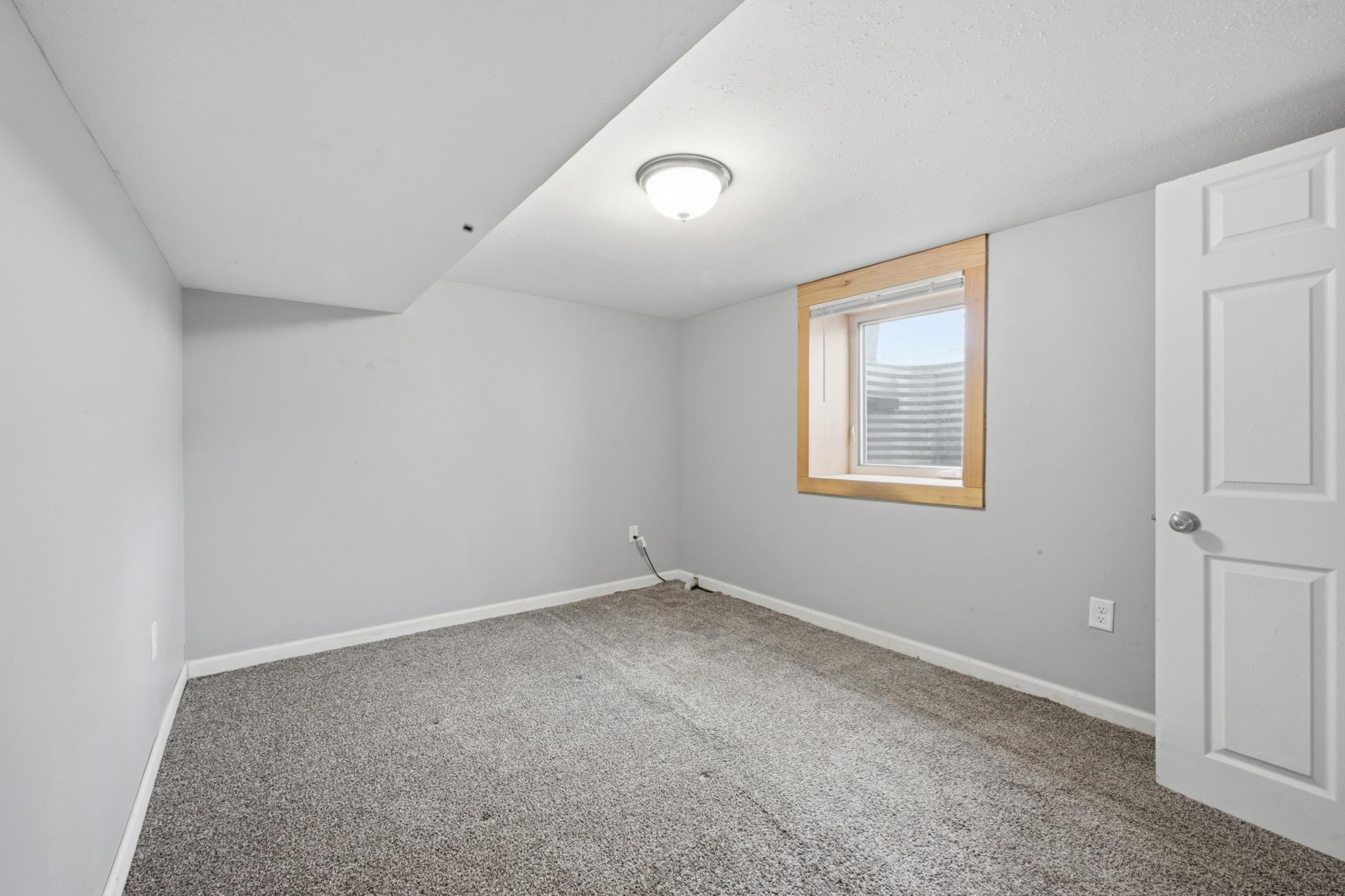 1002 4th Avenue S Property Photo 19