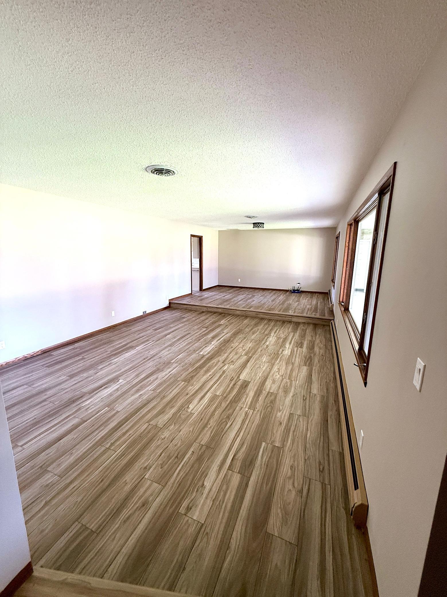 147 4th Avenue Se Property Photo 8