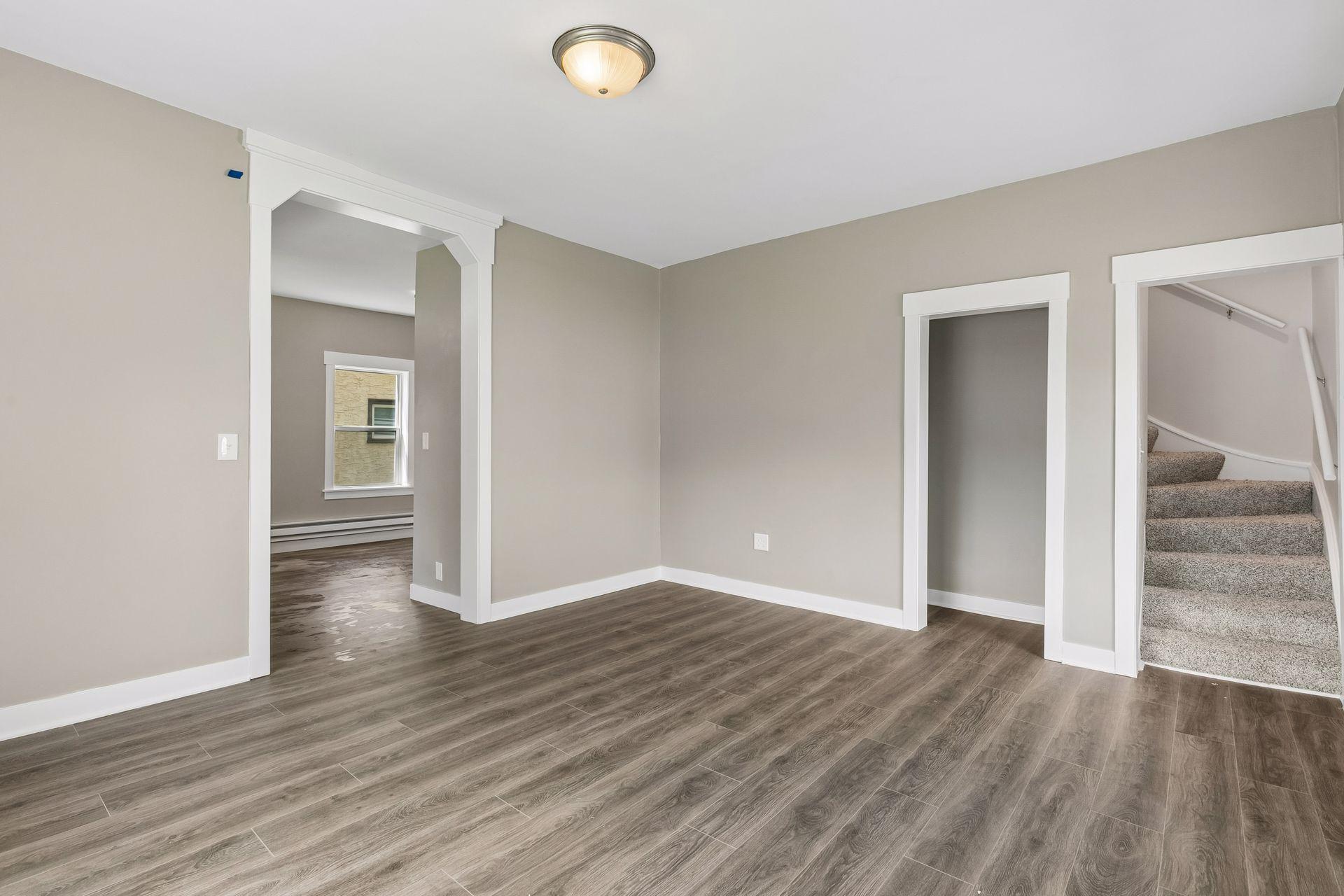 2587 2nd Avenue E Property Photo 10