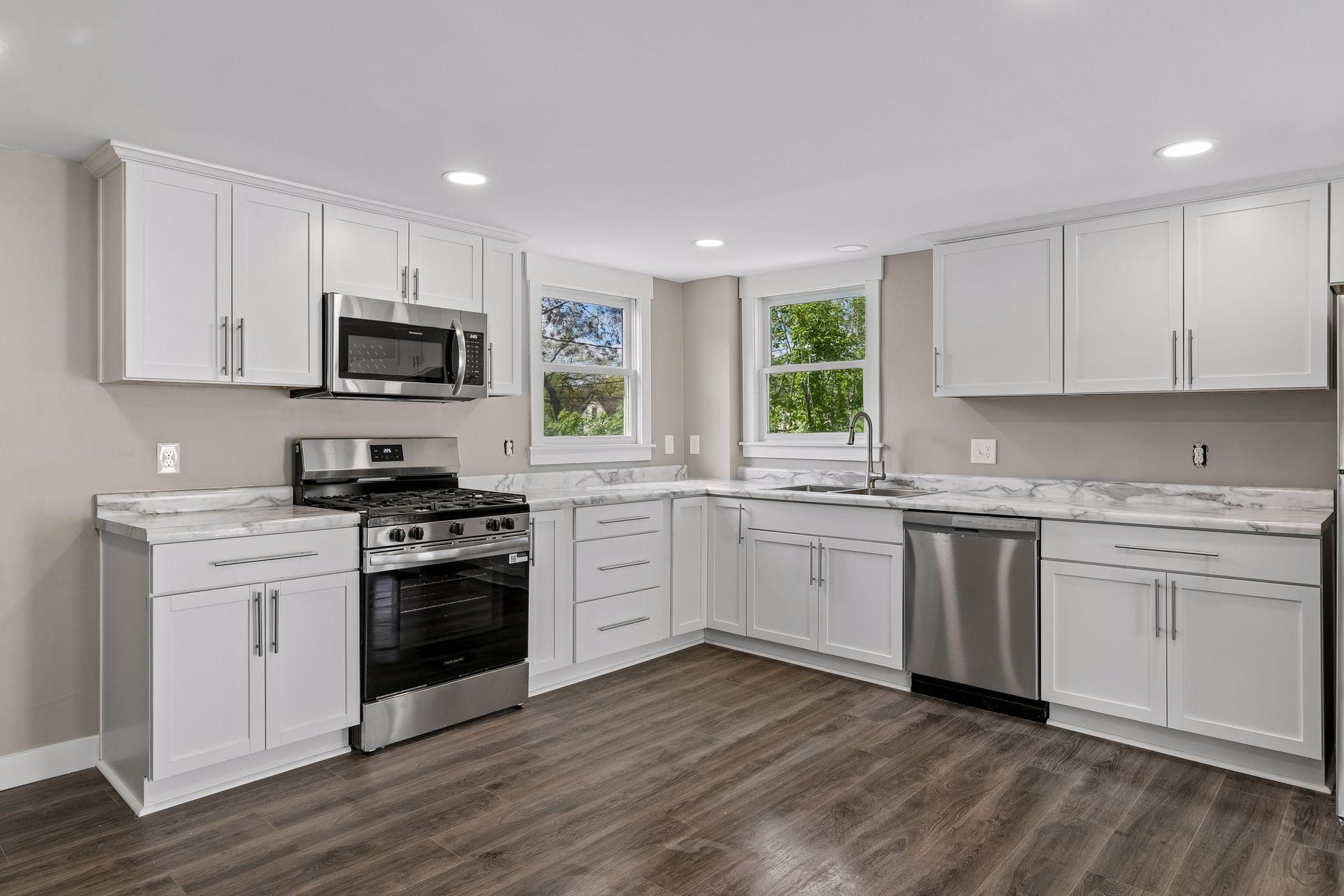 2587 2nd Avenue E Property Photo 14