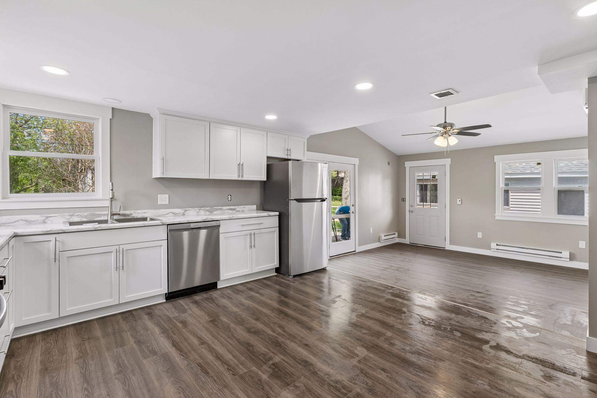 2587 2nd Avenue E Property Photo 17