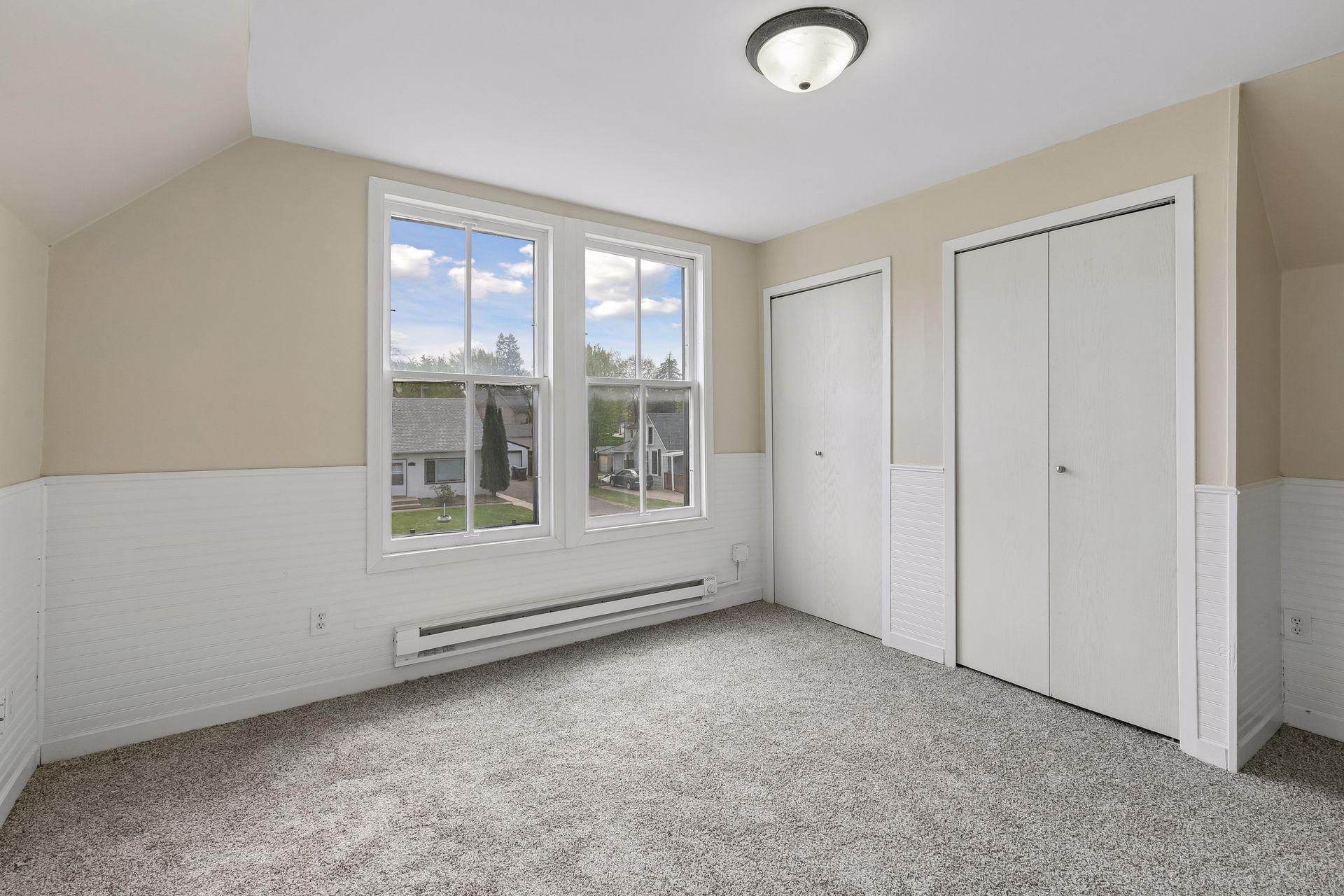 2587 2nd Avenue E Property Photo 25