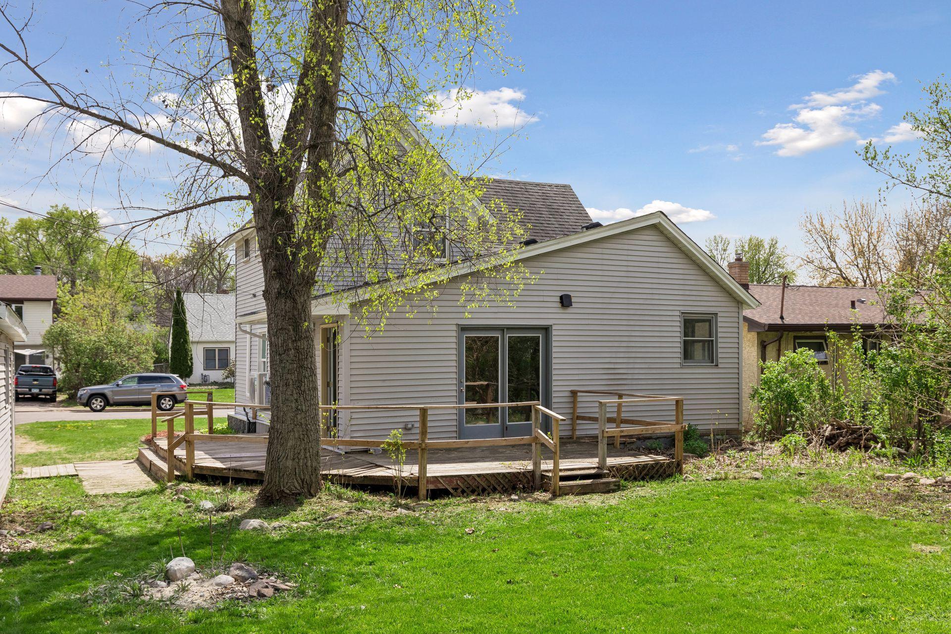 2587 2nd Avenue E Property Photo 27