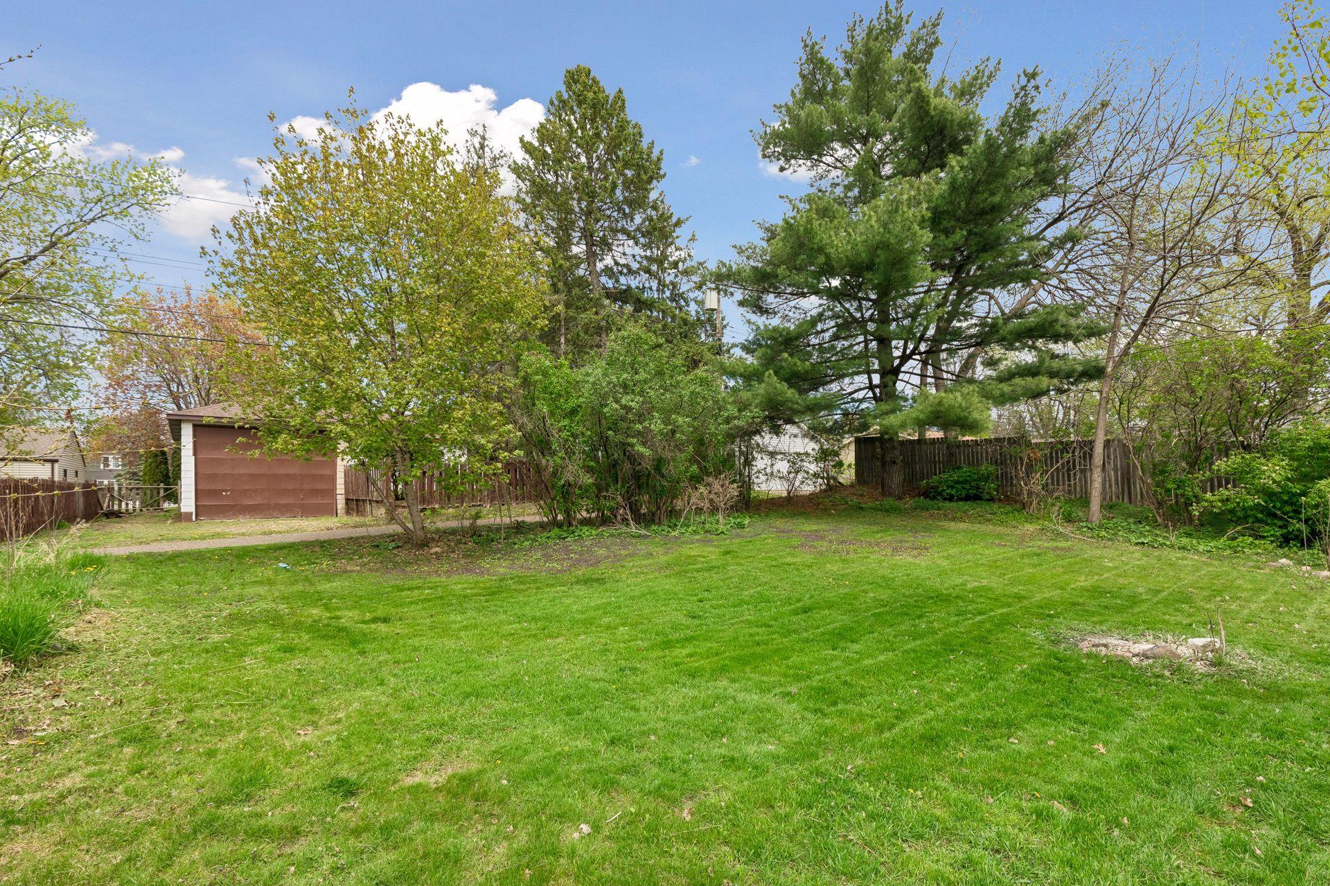 2587 2nd Avenue E Property Photo 30