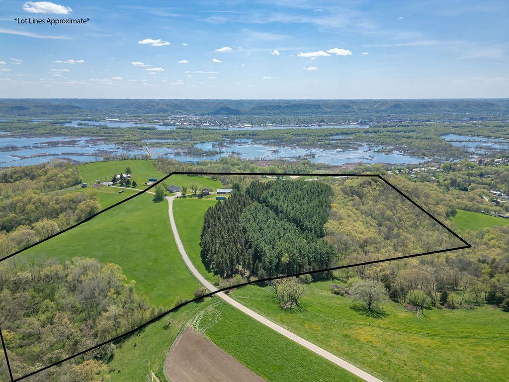 S3565 Rooster Ridge Lane Property Photo 7