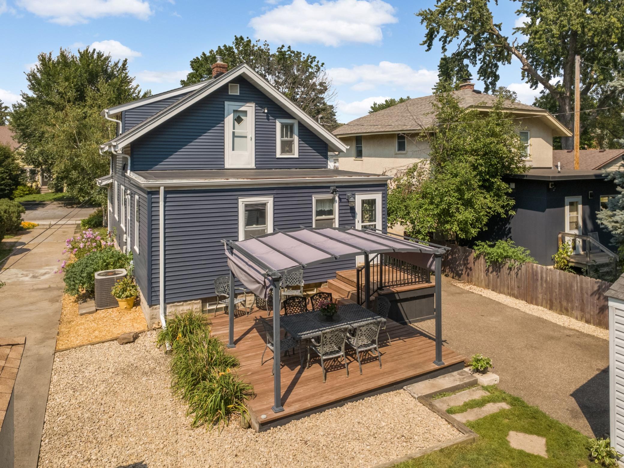 1404 Hubbard Avenue Property Photo 1