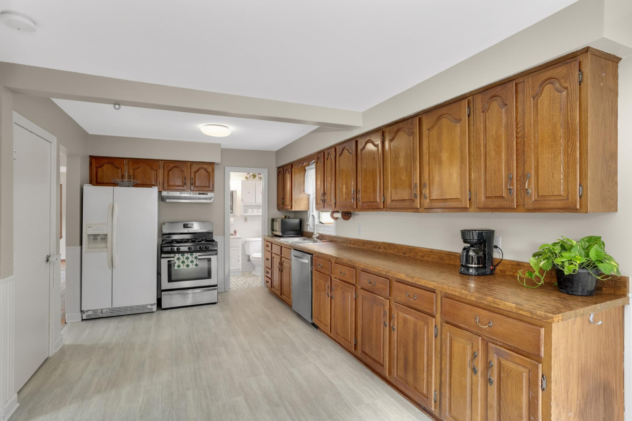 1404 Hubbard Avenue Property Photo 4